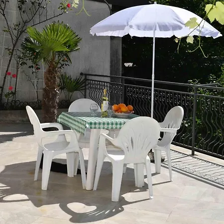 Daka Apartment